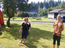 „Dzień pieczonego ziemniaka”. Spotkanie integracyjne w DPS w Jugowie. 31 sierpnia 2017r.